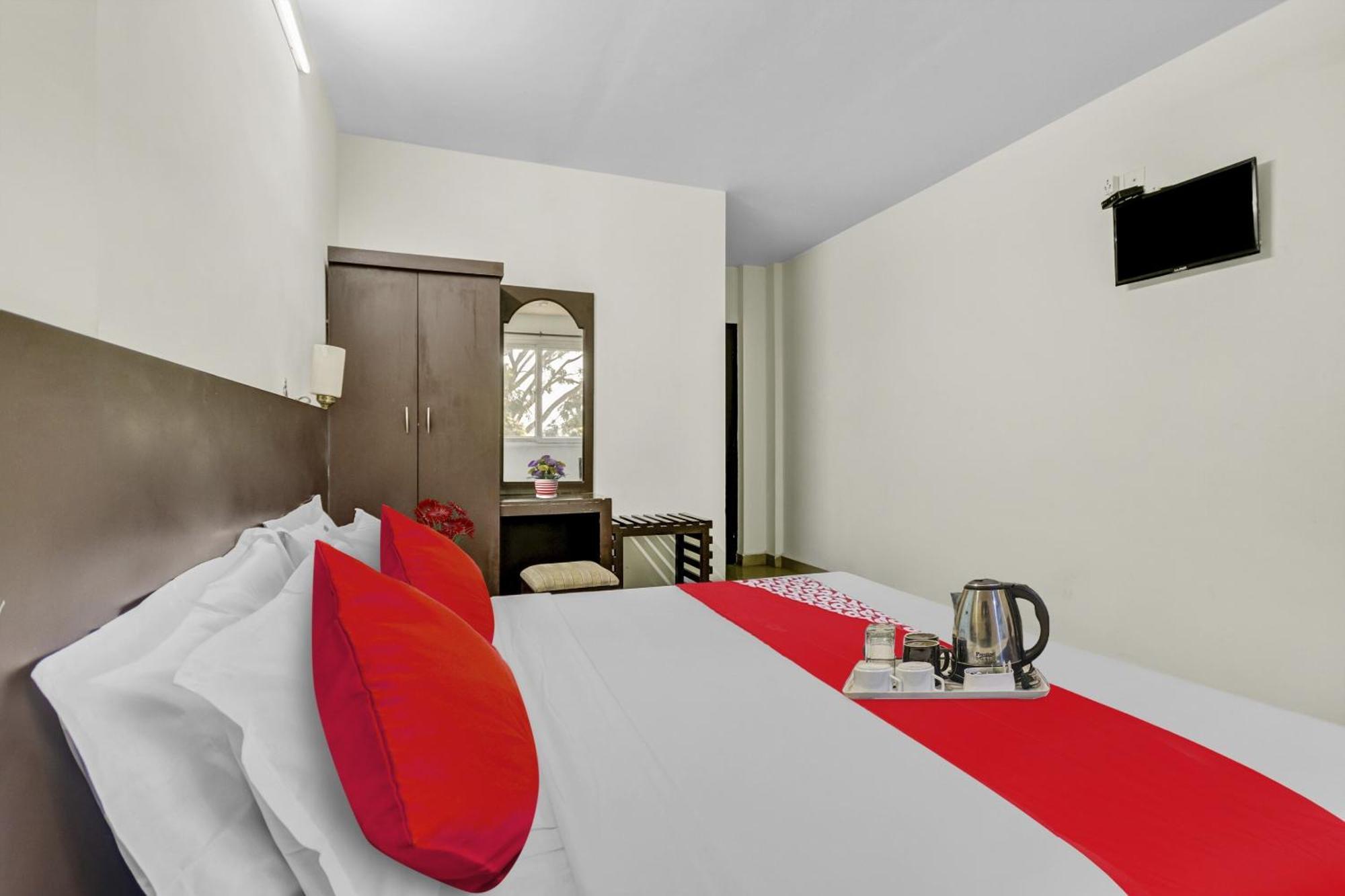 Hotel O Kalapurackal Residency Thekkady Extérieur photo
