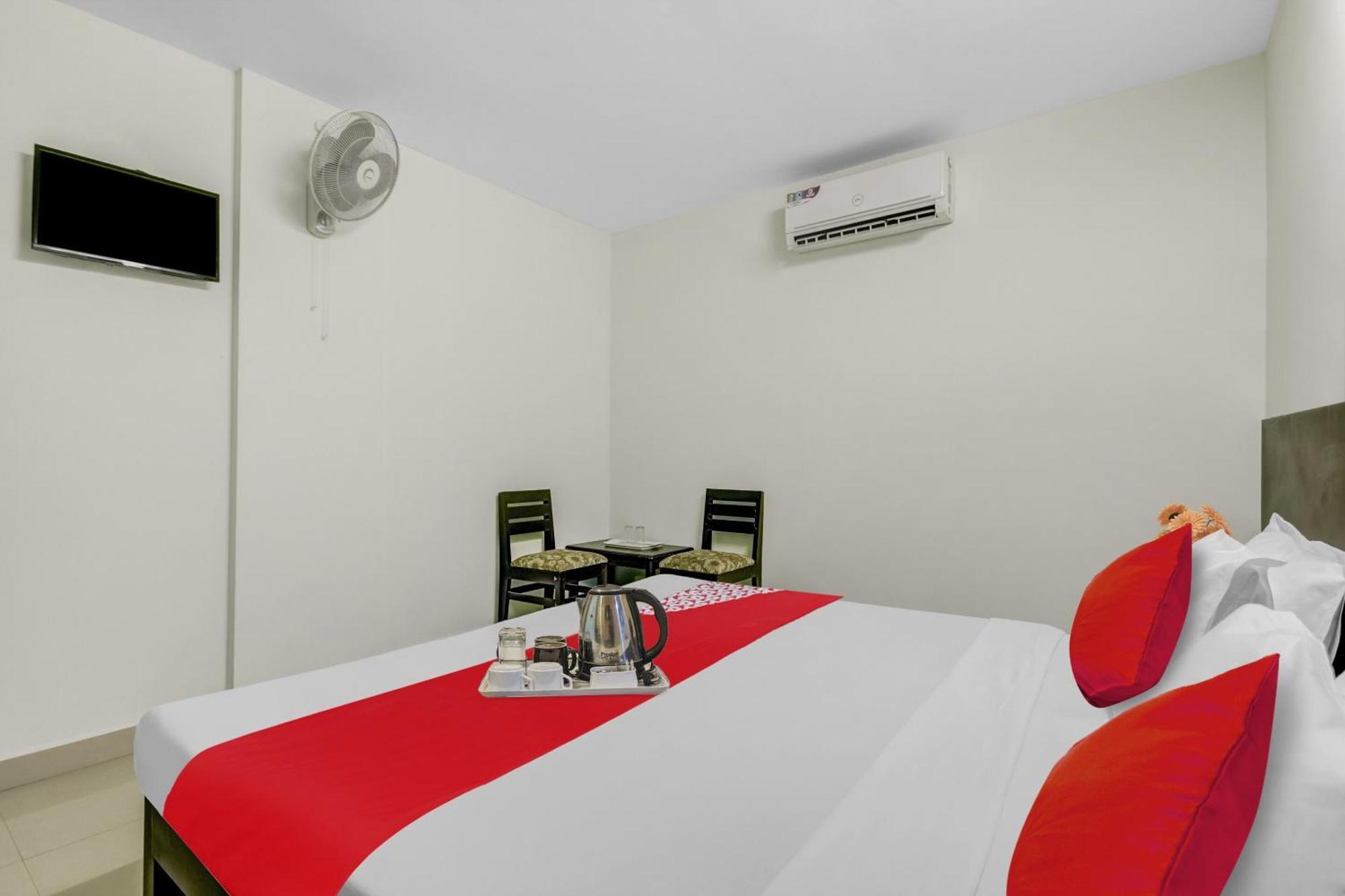 Hotel O Kalapurackal Residency Thekkady Extérieur photo