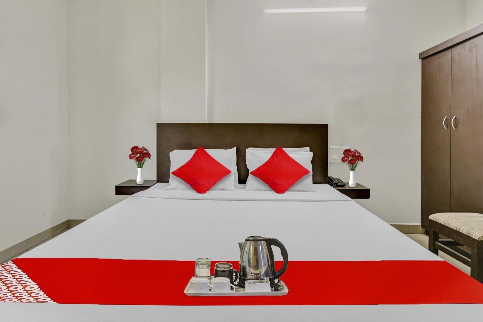 Hotel O Kalapurackal Residency Thekkady Extérieur photo